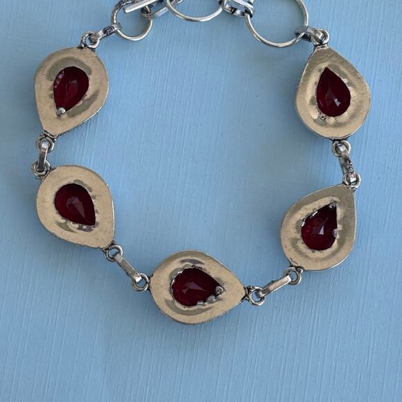 925 Sterling Teardrop Faceted Garnet Bracelet 8" - Picture 6 of 6